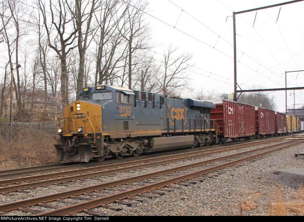 CSX 3153 leads M410